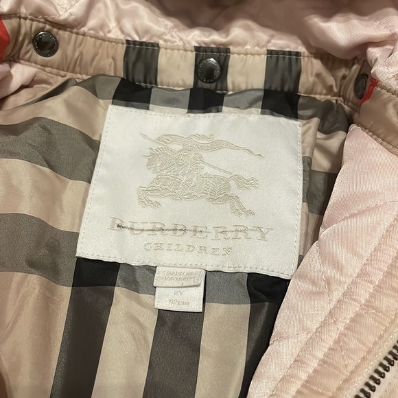 Burberry Girls Toddler 2Y Pink Classic Plaid Reversible Hood Quilted Jacket - Picture 5 of 9